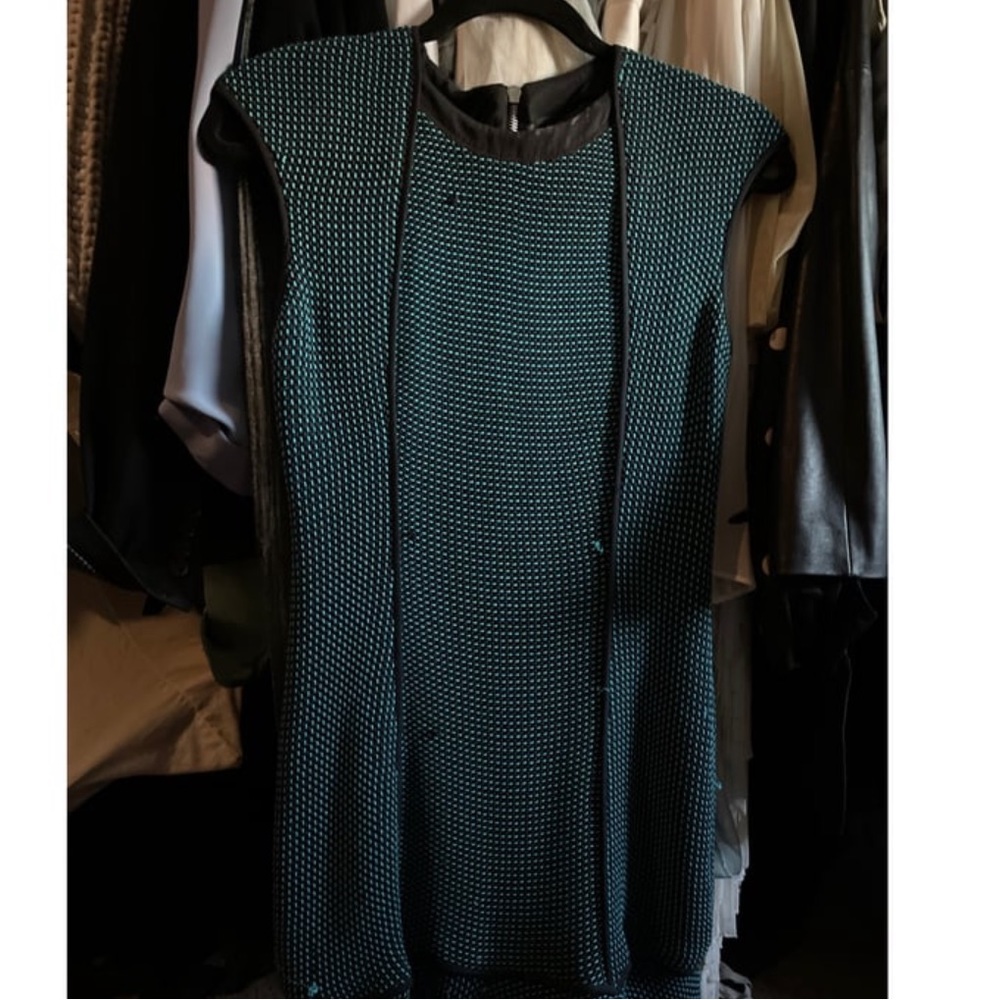 Size 6 only with once dress green